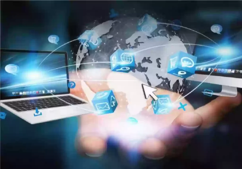 المخاطر والتحديات الرقمية التي تواجه الشباب السعودي