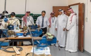 برامج التدريب والتأهيل المتاحة للشباب السعودي