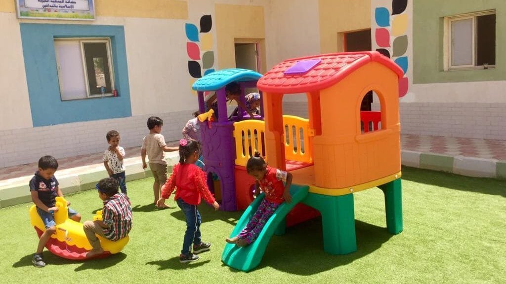 حضانات الأطفال