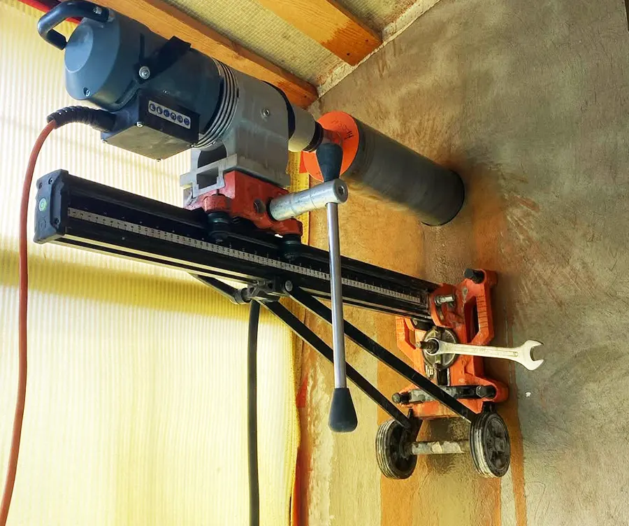 عمل فتحات بالكور